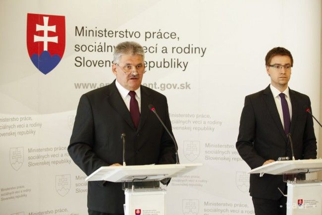 Minister práce Richter sľúbil zavedenie lehoty pre dôchodcov