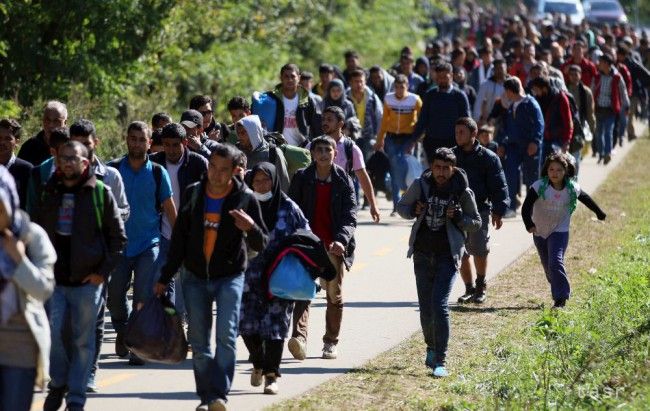 Do Preševa príde denne okolo 4000, do Dimitrovgradu 200-400 migrantov