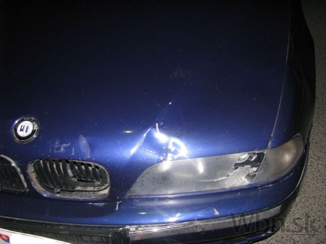 Vodič BMW zrazil chodkyňu, v nitrianskej nemocnici zomrela