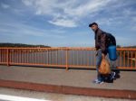 Nelegálneho migranta zabila v Bulharsku odrazená guľka
