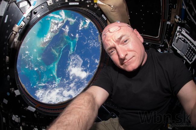 Astronaut Scott Kelly prekonal rekord, vo vesmíre je 383 dní