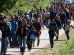 Maďari zatvorili hranice, príliv migrantov prakticky stopli