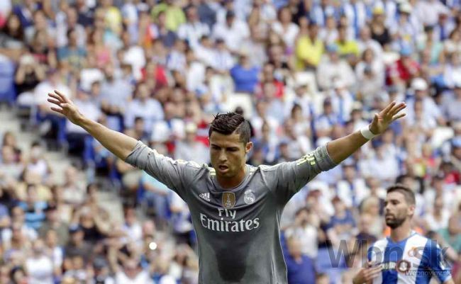 Ronaldo aj Messi v nominácii 23 hráčov na Zlatú loptu FIFA