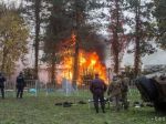 POŽIAR: V Slovinsku horí utečenecký tábor, zapálili si ho sami