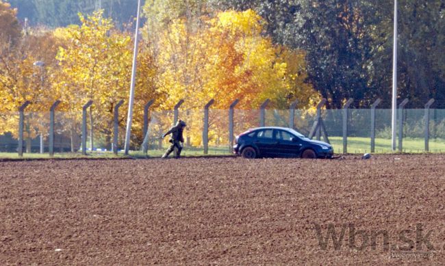 Na belgické kasárne útočil ozbrojenec, chcel preraziť bránu