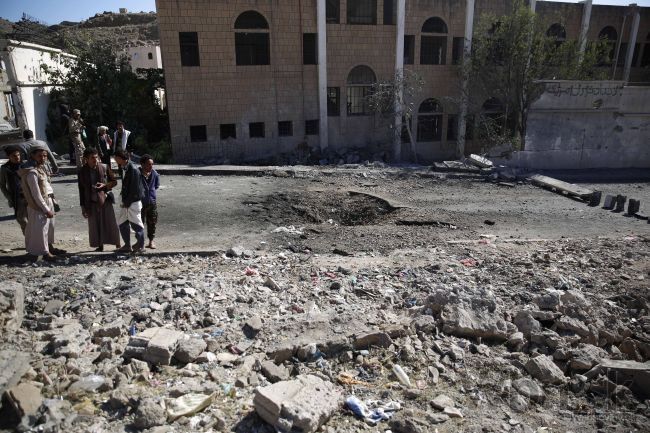 Univerzitou v Adene otriasol bombový útok