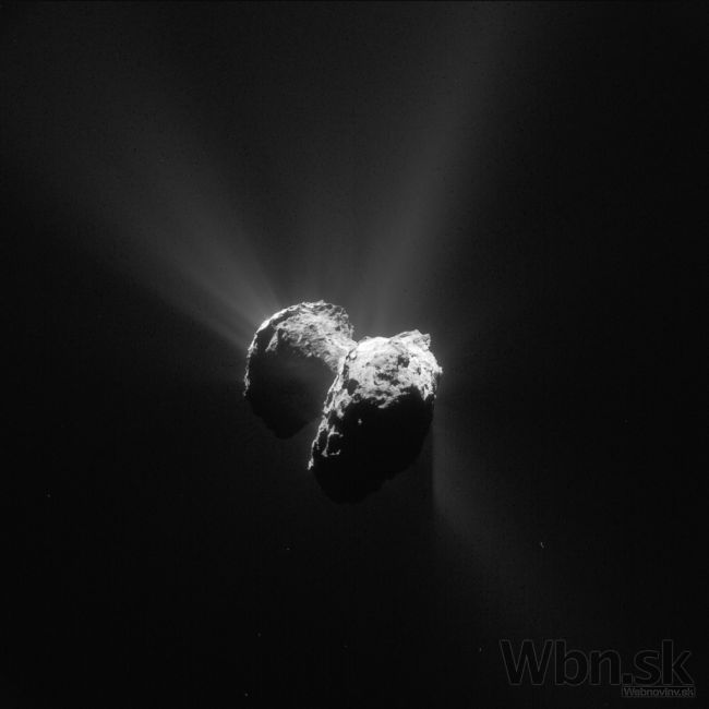 Z kométy 67P/Churyumov-Gerasimenko uniká molekulárny kyslík