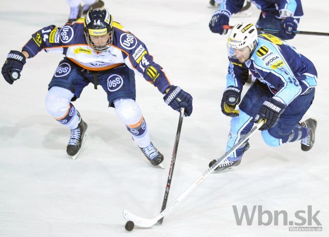 Mladý bek Černák absolvoval debut v juniorskej OHL