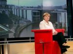 Merkelová čelí stovkám trestných oznámení kvôli migrantom