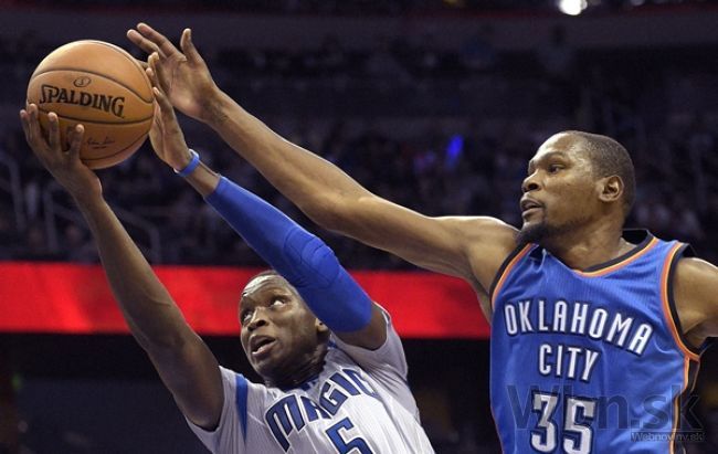 Video: Westbrook s Durantom dali 91 bodov, Detroit na čele