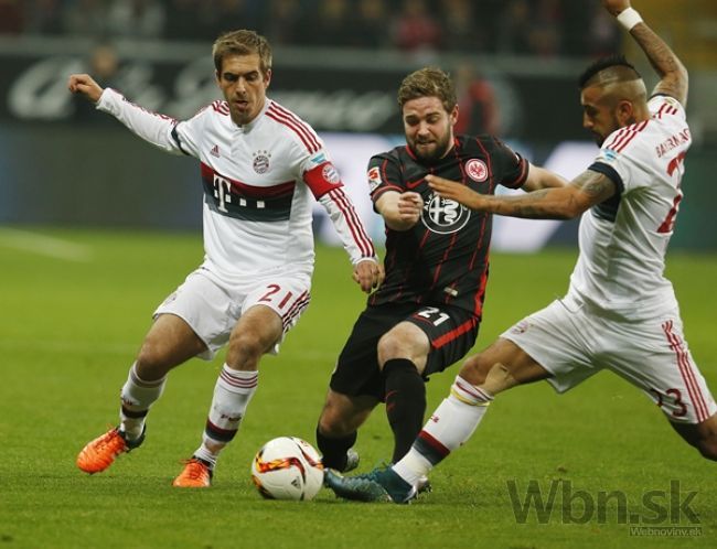 Video: Eintracht zrušil desaťzápasovú víťaznú šnúru Bayernu
