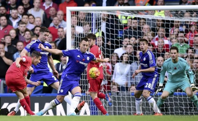 Video: Liverpool zdolal Chelsea, vedúce duo nezaváhalo