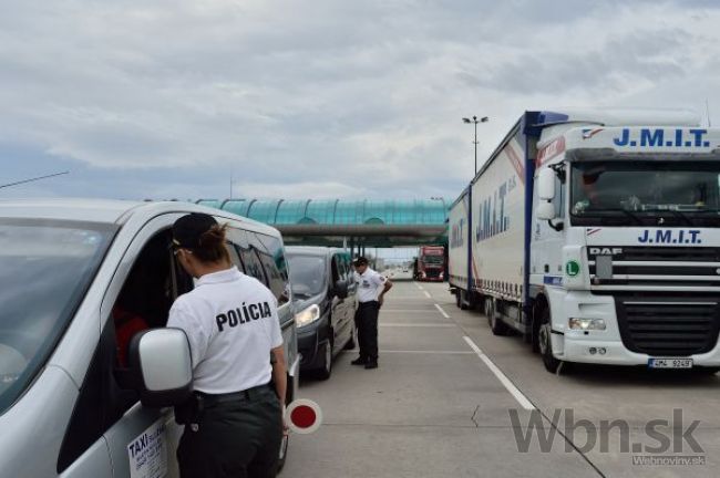 Kaliňák prezradil, koľko miliónov vybrala polícia od vodičov