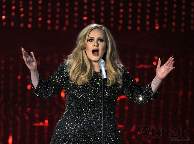 Adele prekonala s Hello rekord v počte legálnych stiahnutí