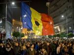 Proti rumunskej vláde protestovali v Bukurešti tisíce ľudí