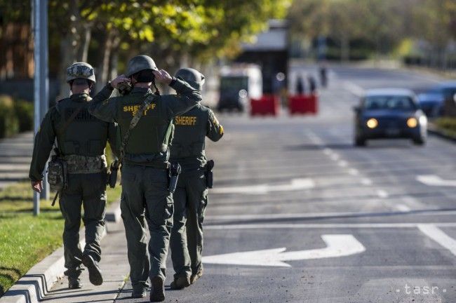 Študent Kalifonskej univerzity pobodal 4 ľudí, policajti ho zastrelili