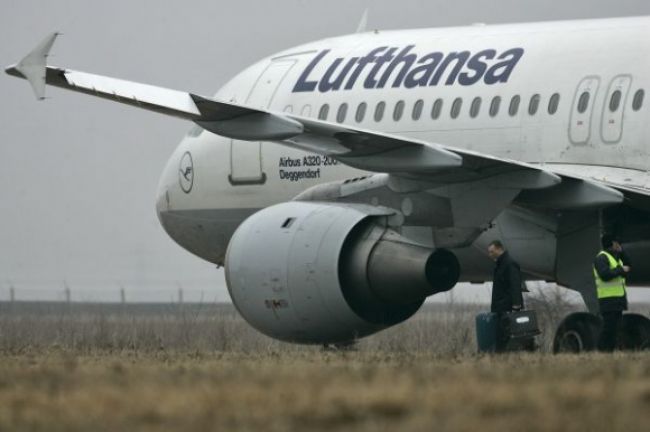 Lufthansa pre ďalší štrajk zruší v piatok skoro 300 letov