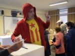 Katalánsko hlasuje o odtrhnutí sa od zvyšku Španielska