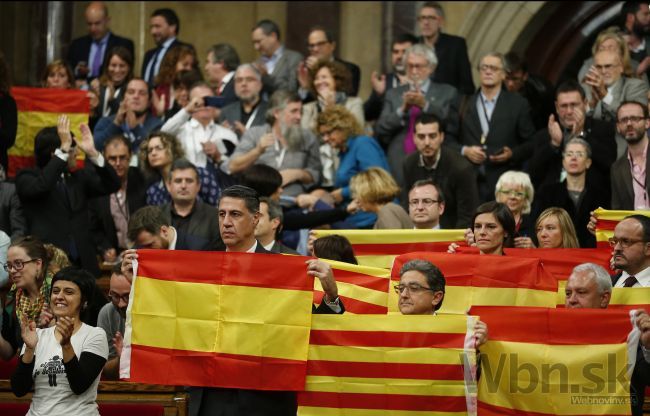 Katalánci schválili rezolúciu o odtrhnutí sa od Španielska