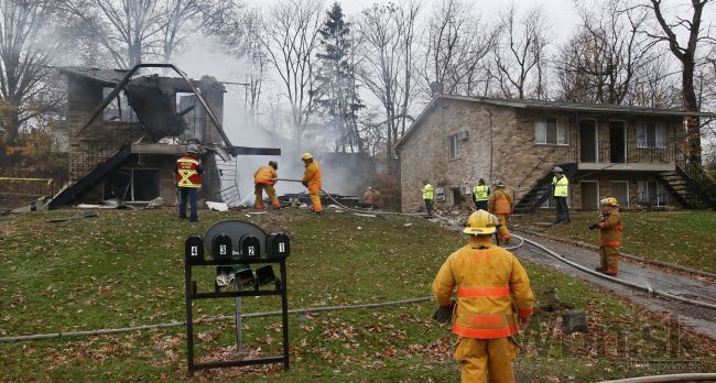 Na dom v Ohiu sa zrútilo malé lietadlo, zomrelo deväť ľudí