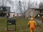 Na dom v Ohiu sa zrútilo malé lietadlo, zomrelo deväť ľudí