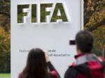 O kreslo FIFA sa pobije päť kandidátov plus Platini