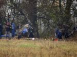 Polícia stále dokumentuje miesto havárie vrtuľníka