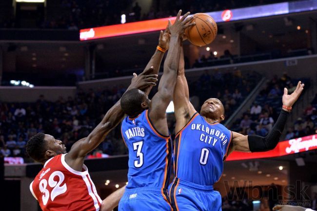 Video: Westbrook čaroval, Knight dosiahol triple-double