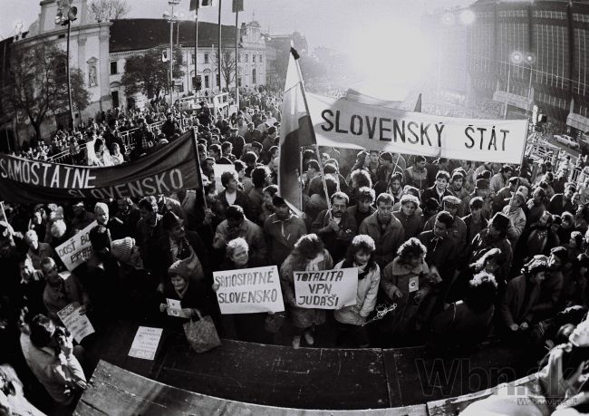 KSČ nebola pripravená podeliť sa o moc, tvrdí historička