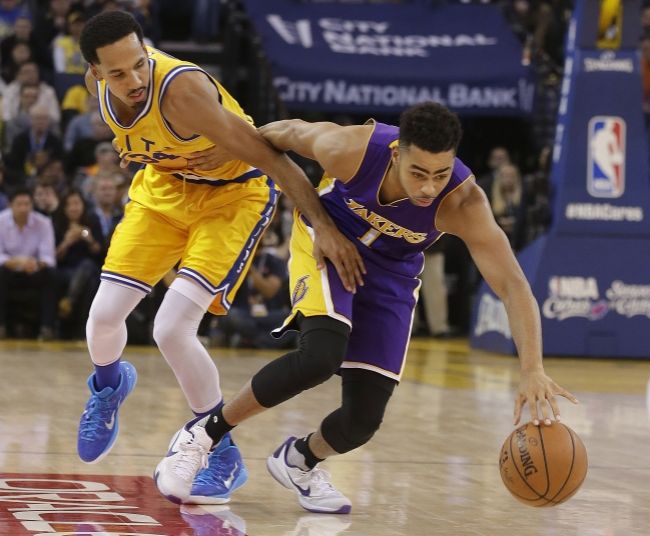 Video: Golden State valcuje súperov, prekonalo rekord NBA