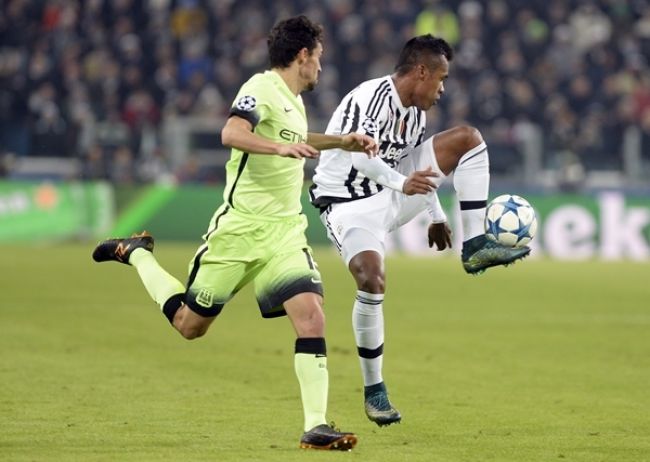Video: Juventus zdolal v šlágri ManCity, PSG rozbil Malmö