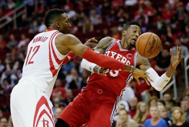 Video: Harden dorazil Philadelphiu, Curry zničil Phoenix