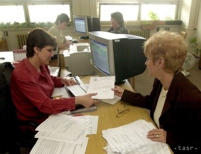 Od budúceho roka sa odstráni diskriminácia vdov a vdovcov