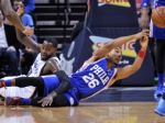 Philadelphia prehrala 18. zápas, vyrovnala najhorší štart