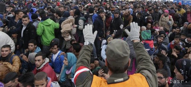 Turecko zastavilo po summite s EÚ už niekoľko tisíc utečencov