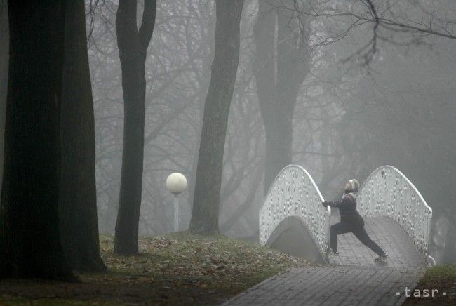 Prvá decembrová sobota bude sprevádzaná hmlou
