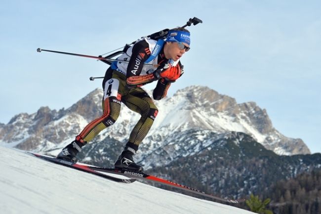 Nemec Schempp vyhral šprint biatlonistov v Hochfilzene