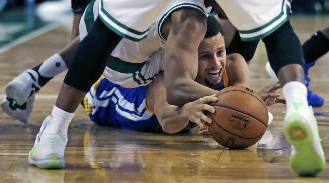 Warriors potrebovali dve predĺženia, stále neprehrali