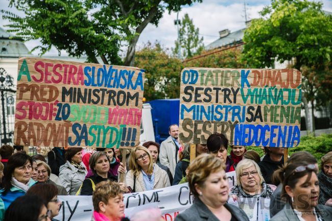 Poslanci prelomili veto Kisku, sestry s výpoveďami nekončia