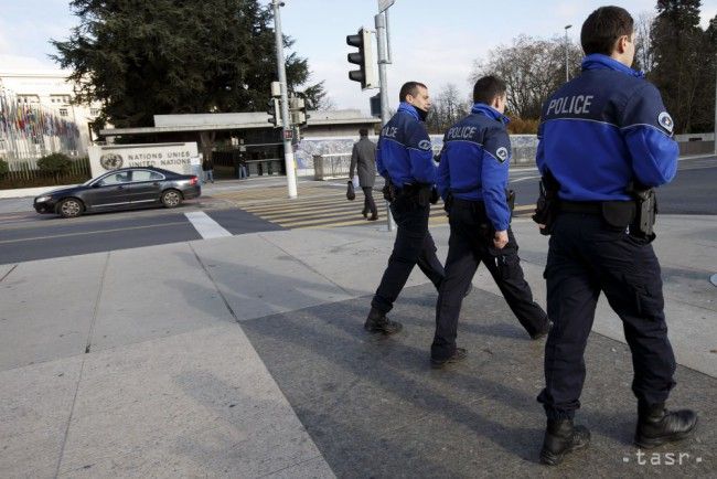 Švajčiarska polícia zasahuje v židovskej škole v Zürichu