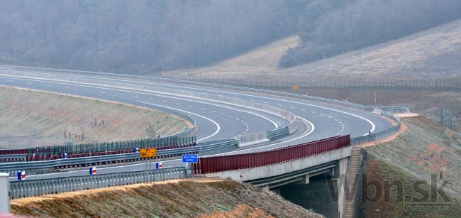 Diaľnica medzi Prešovom a Ružomberkom je kompletná