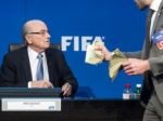 Blatter bránil svoju bezúhonnosť, očakáva dobrý výsledok