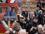 Berlín bol dejiskom tísiciek protestov, atakuje svoj rekord