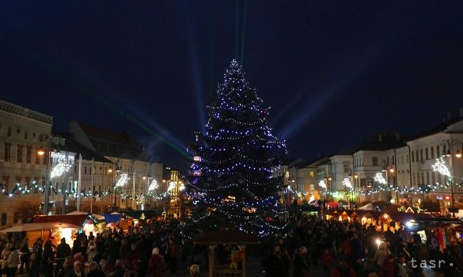 Čarovnú vianočnú pieseň Tichá noc, svätá noc pozná celý svet