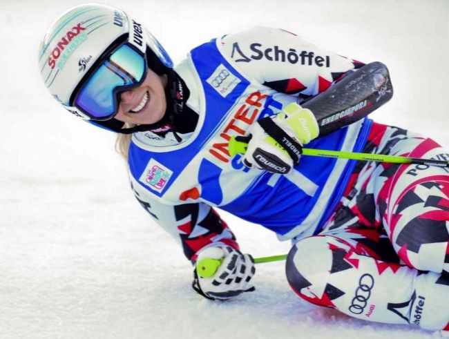 Obrovský slalom vyhrala Bremová, líderkou je Gutová