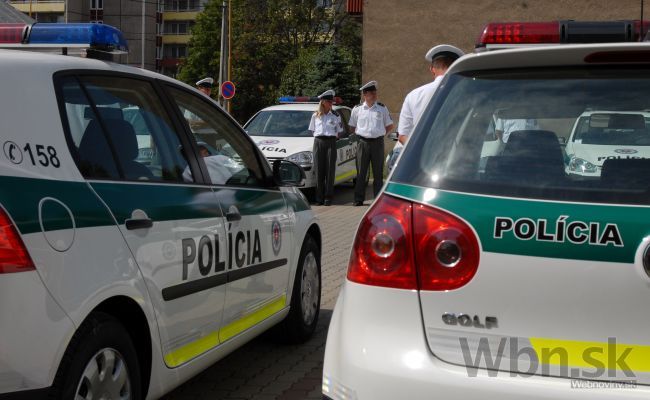 Policajné auto zrazilo chodca, dôchodca neprežil