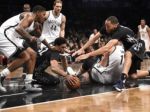 Video: Trápenie Brooklynu pokračuje, Rondo s double-double