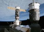 Scott Kelly a Tim Kopra opravili poškodenú súčiastku ISS