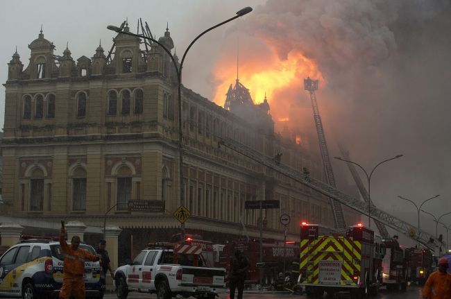 Požiar zničil historickú budovu významného múzea v Sao Paule