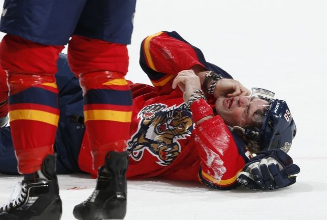 Video: Jaromír Jágr prišiel o zuby, prosí Santu o nové